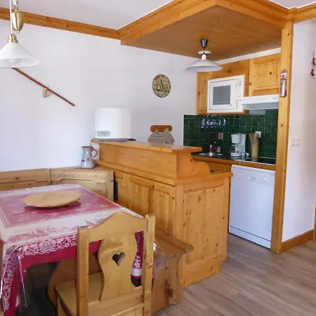 Confortable Au Centre De Pralognan-la-vanoise, Proche Telepherique Et Commerces - Fr-1-464-107 Apartment Pralognan-la-Vanoise